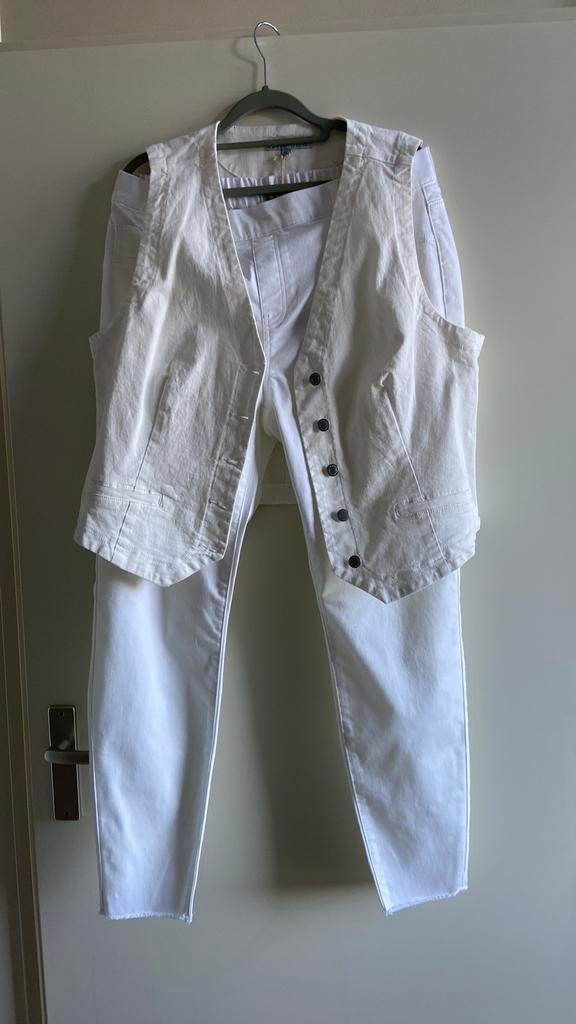 Dames Broek met een Gilet, Kleding | Dames, Wit, Maat 46/48 (XL) of groter, Nieuw, Ophalen of Verzenden