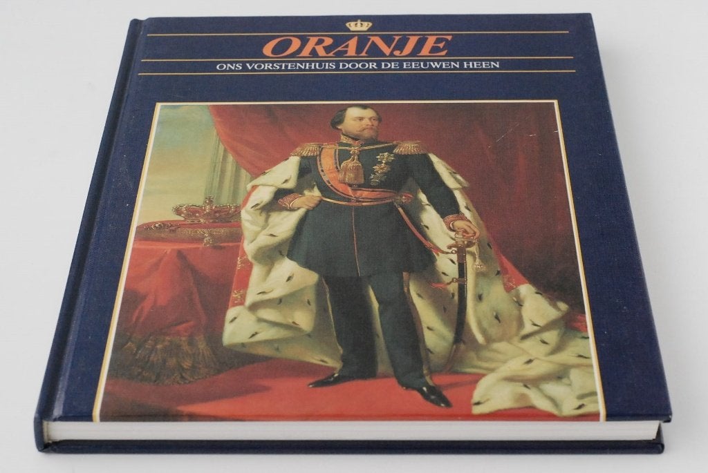 Oranje - Koningen en Hun Familie - Lekturama (boek 1990), Verzenden, Onbekend, Zo goed als nieuw, Lekturama