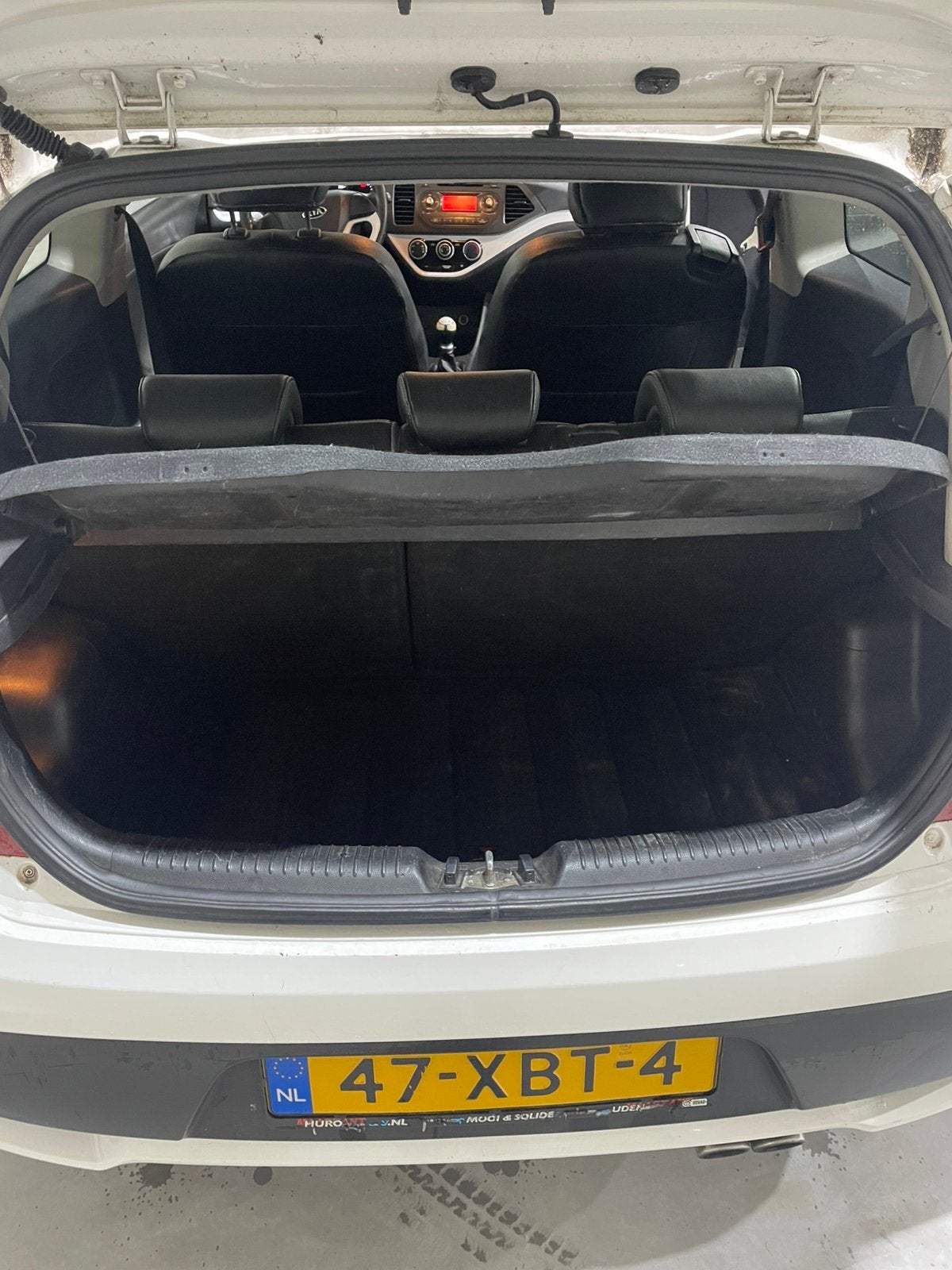 Foto 10 van Kia Picanto 1.2 Cvvt 3-DRS 2012 Wit