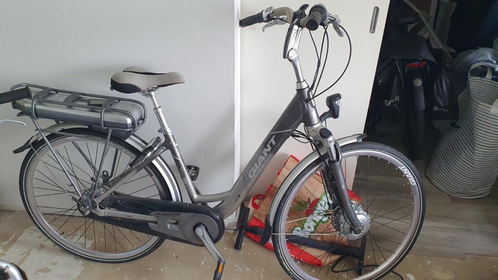 Giant Twist Go elektrische fiets - Gebruikt opknapper !, Fietsen en Brommers, Velgrem, Versnellingen, 53 tot 56 cm, Gebruikt