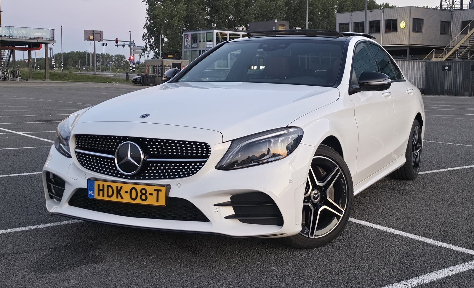 Mercedes-Benz C300 Pano ACC HEADUP  full option 2019 Wit, Auto's, Automaat, Achterwielaandrijving, 1800 kg, Euro 6