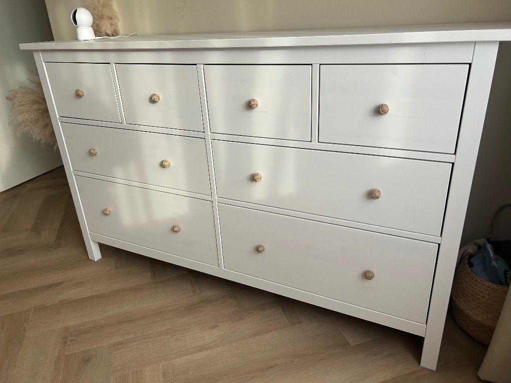 Witte Hemnes IKEA kast / commode, 2 jaar oud, Ophalen, 100 tot 150 cm, 5 laden of meer, Zo goed als nieuw