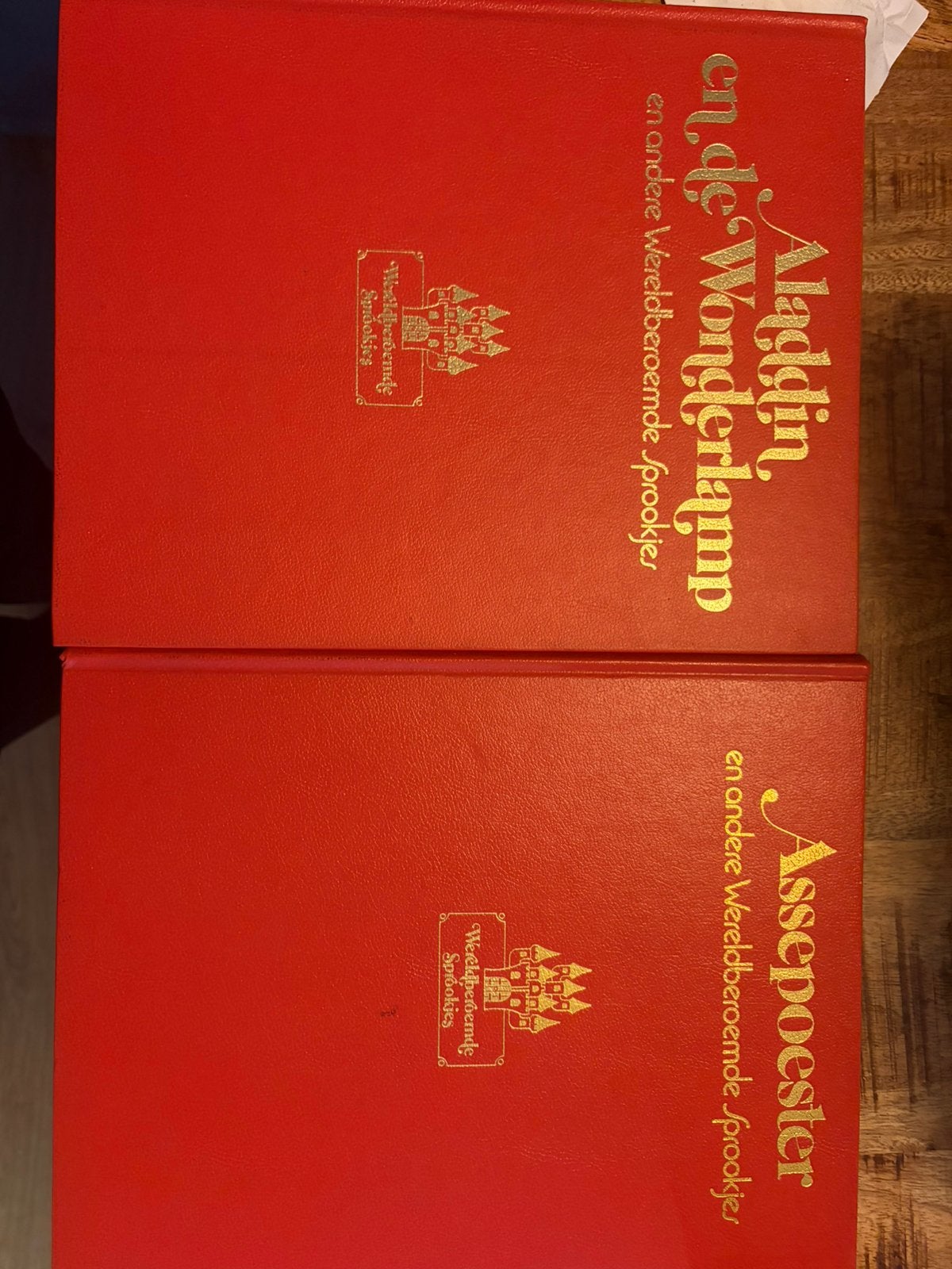 2 vintage Lekturama sprookjesboeken Wereldberoemde Sprookjes, Ophalen of Verzenden, Zo goed als nieuw