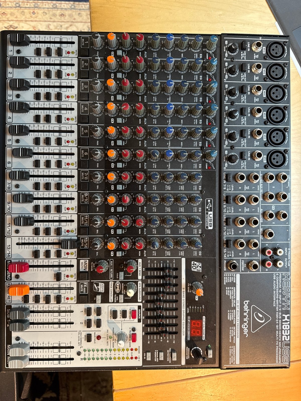 Behringer Xenyx X1832USB Mixer - Zo goed als nieuw, Ophalen of Verzenden, Zo goed als nieuw, 10 tot 20 kanalen, Microfooningang