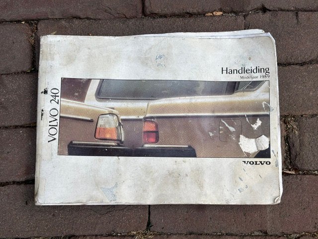 Volvo 240 instructieboekje, Ophalen of Verzenden, Gebruikt