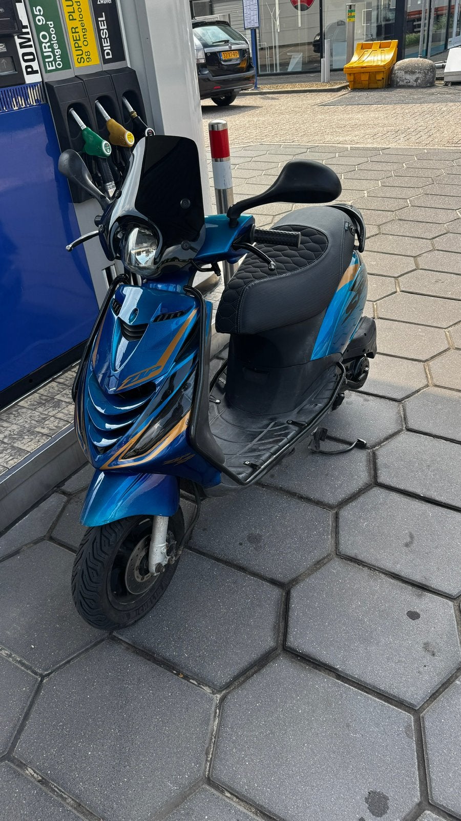 Zip 4takt 50cc (waardepeiling), Ophalen, Gebruikt, Zip, Benzine