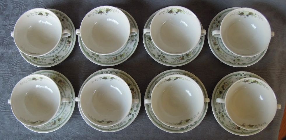 NR TT4: 8 Royal Doulton Provencal soepkoppen, Antiek en Kunst, Ophalen of Verzenden