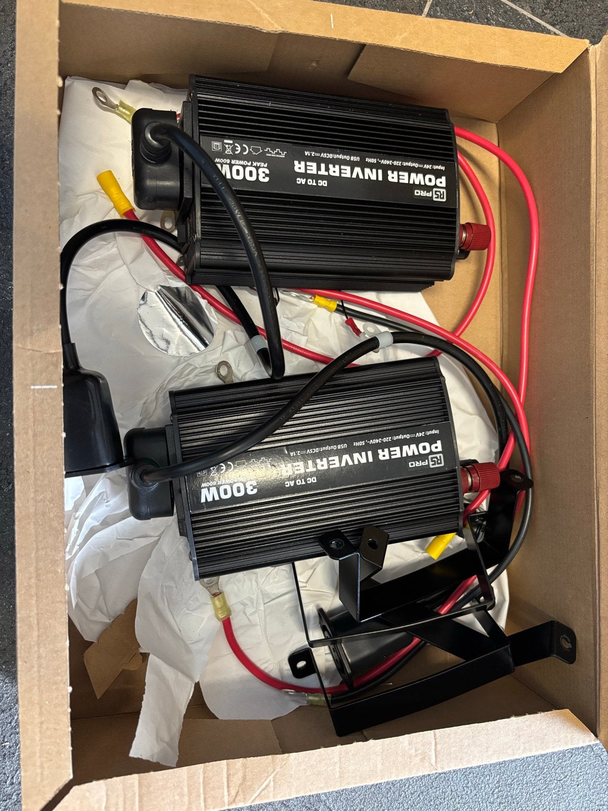 RS Pro Power Inverter DC naar AC 24V naar 230V 300W/600W, Ophalen of Verzenden, Nieuw
