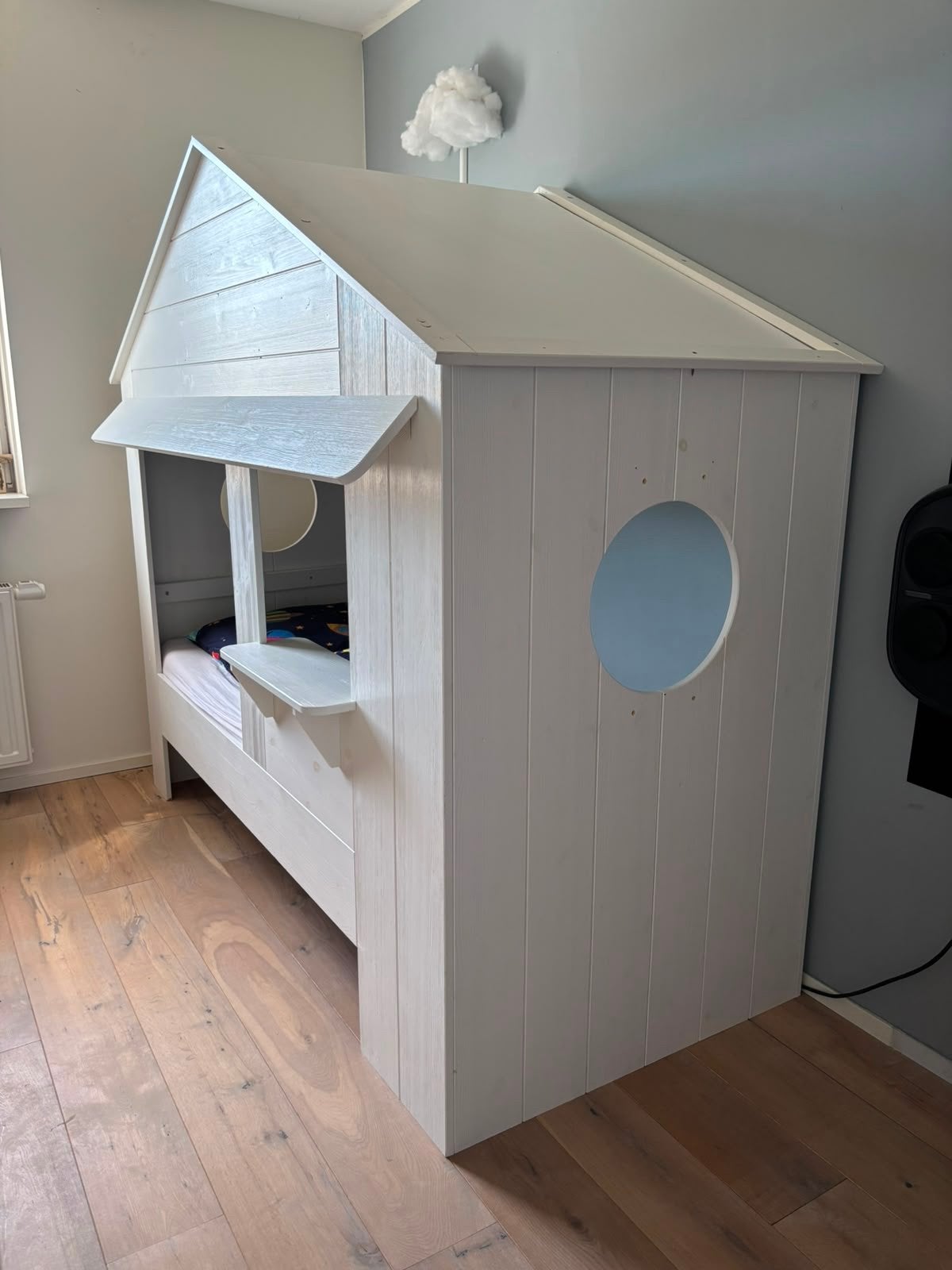 Huisjesbed 90x200cm - klaar voor ronde twee!, Ophalen, 85 tot 100 cm, Gebruikt, Matras