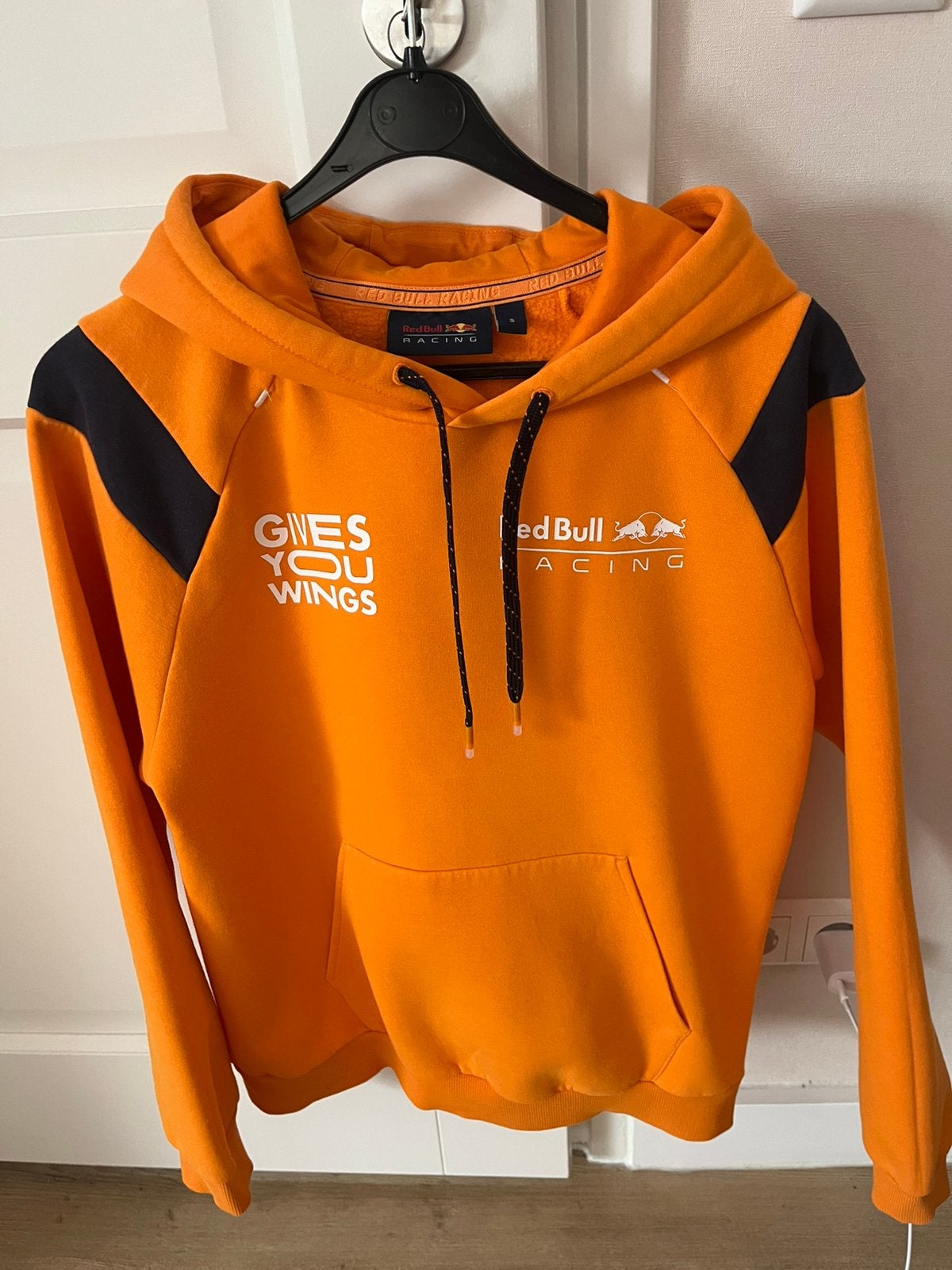 Red bull Racing sweater Max Verstappen maat S, Ophalen of Verzenden, Zo goed als nieuw, Maat 46 (S) of kleiner, Oranje