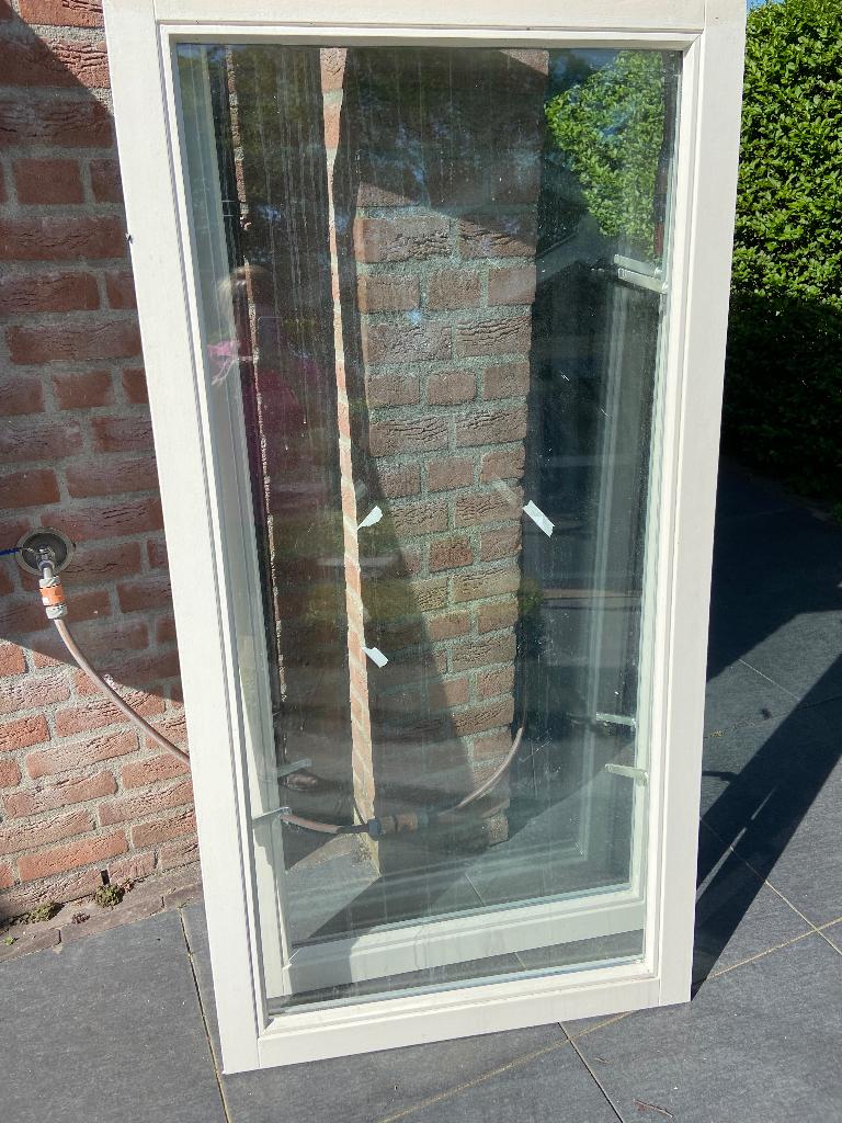 gratis twee kozijnen met glas, Gebruikt, Raamkozijn, 150 tot 225 cm, Hout