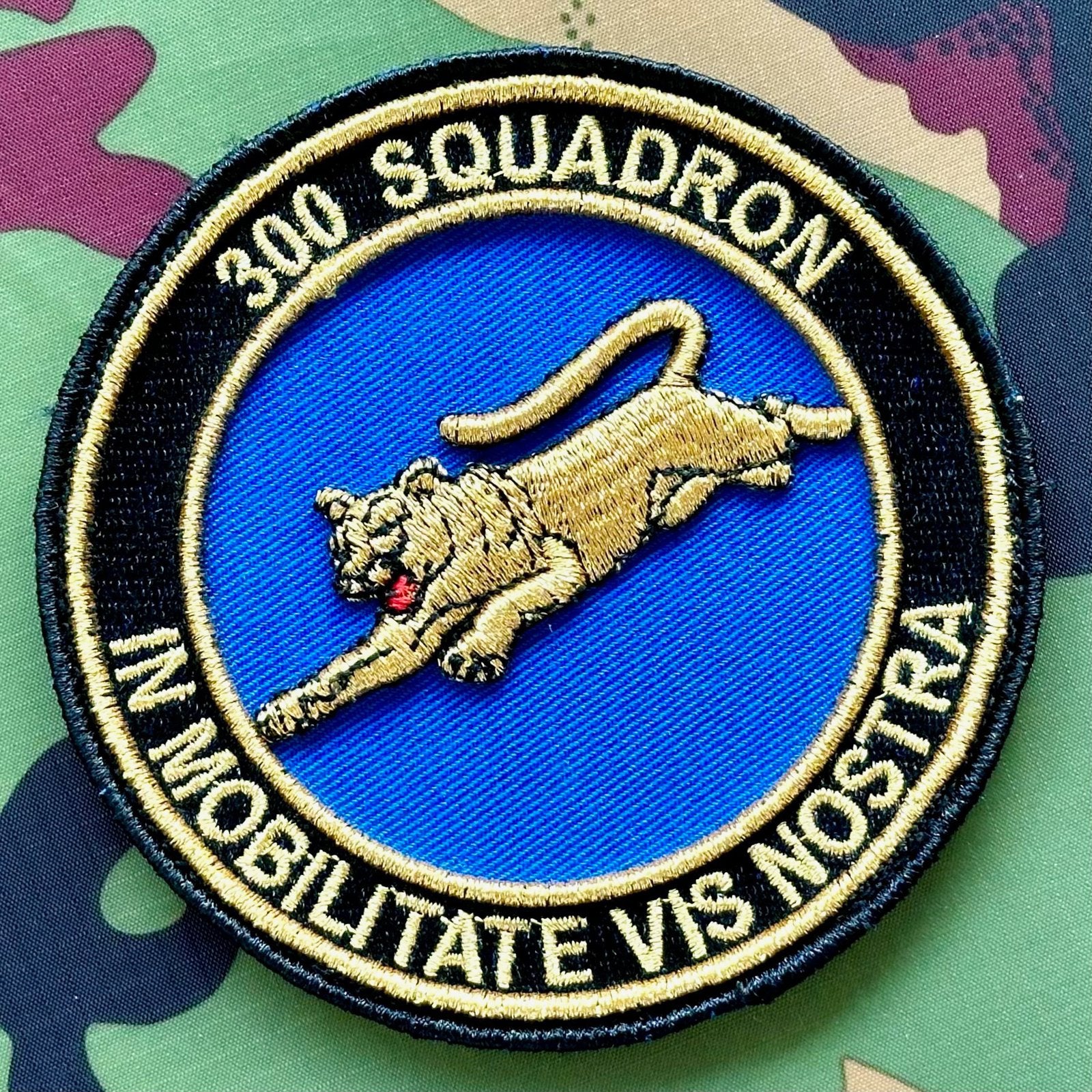 Patch RNLAF 300 SQN, Ophalen of Verzenden, Luchtmacht, Nederland, Embleem of Badge