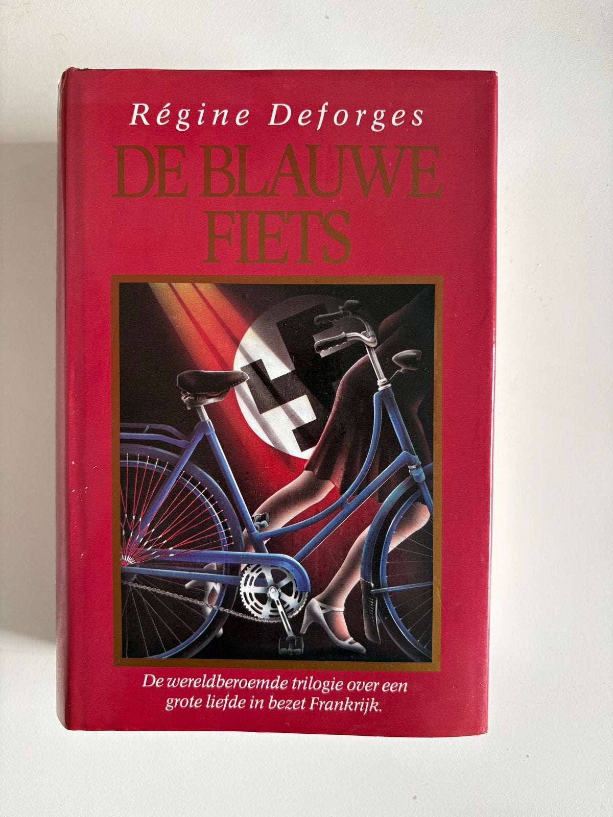 De Blauwe Fiets - Régine Deforges (Trilogie), Boeken, Ophalen of Verzenden, Gelezen, Nederland