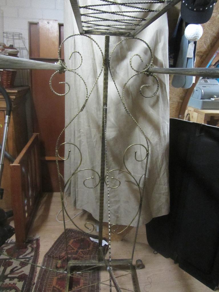 Romantisch metalen kledingrek met 2 stangen, heel groot, Kleding | Dames, Kledingrekken, Ophalen, Zo goed als nieuw