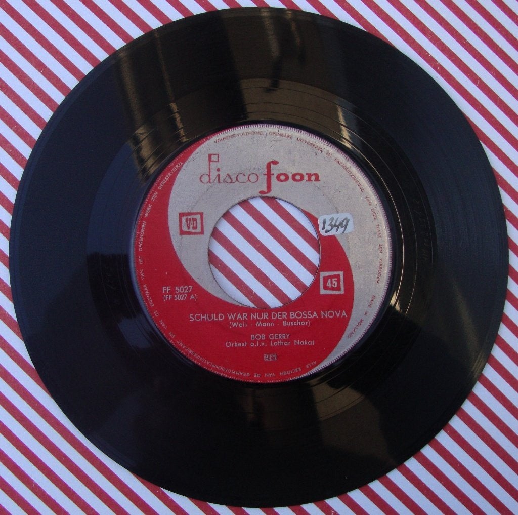 Bob Gerry - Schuld War Nur Der Bossa Nova (7 inch), Gebruikt, 7 inch, Beschermende buitenhoes, Overige typen