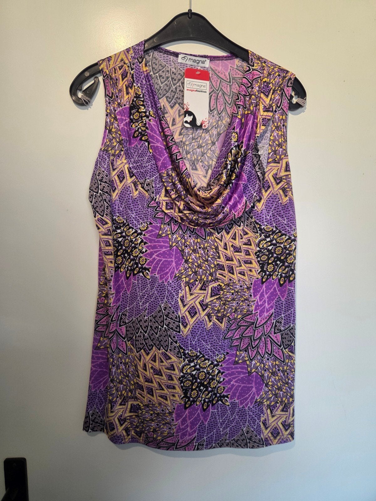 Magna Fashion mouwloze top met paarse print, maat 40/42 (L), Paars, Maat 42/44 (L), Nieuw, Ophalen of Verzenden