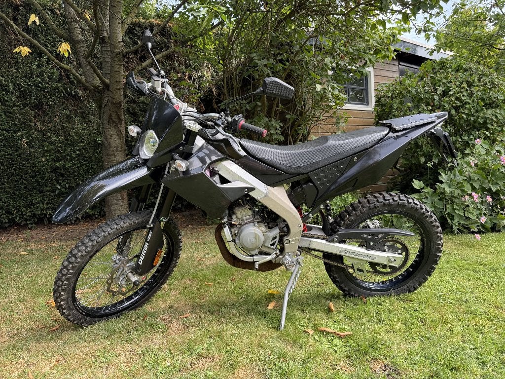 DERBI SENDA in uitstekende staat, Ophalen, 6 versnellingen, Maximaal 45 km/u, 49 cc
