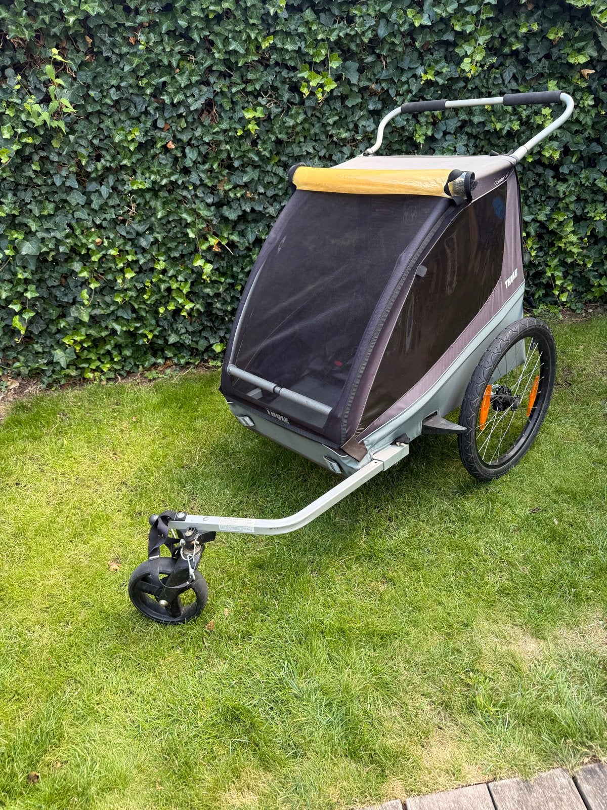 Thule Coaster XT fietskar grijs incl. baby sling, Ophalen, Gebruikt, Opvouwbaar, Kinderkar
