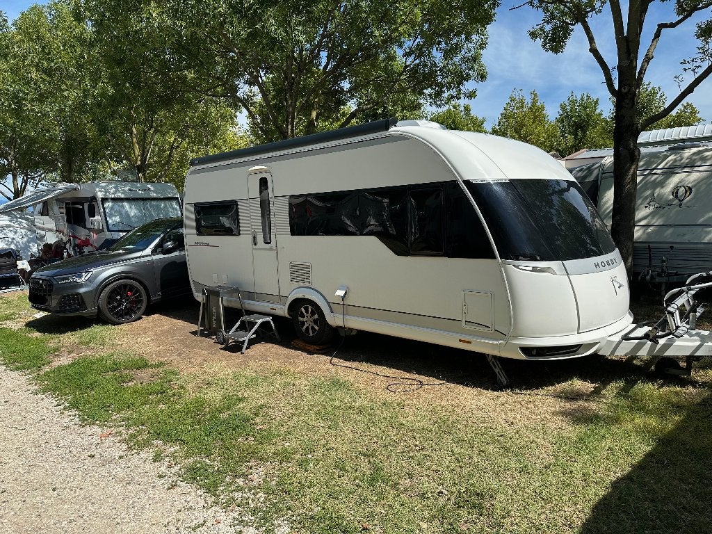 Hobby Premium 540 UFE | Airco | Mover | Thule luifel, Schokbreker, Vast bed, Rondzit, Hobby