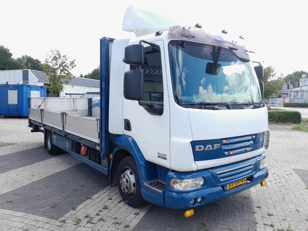 DAF 45 LFDAF bakwagen, Automaat, Sound system, Wit, Bedrijf