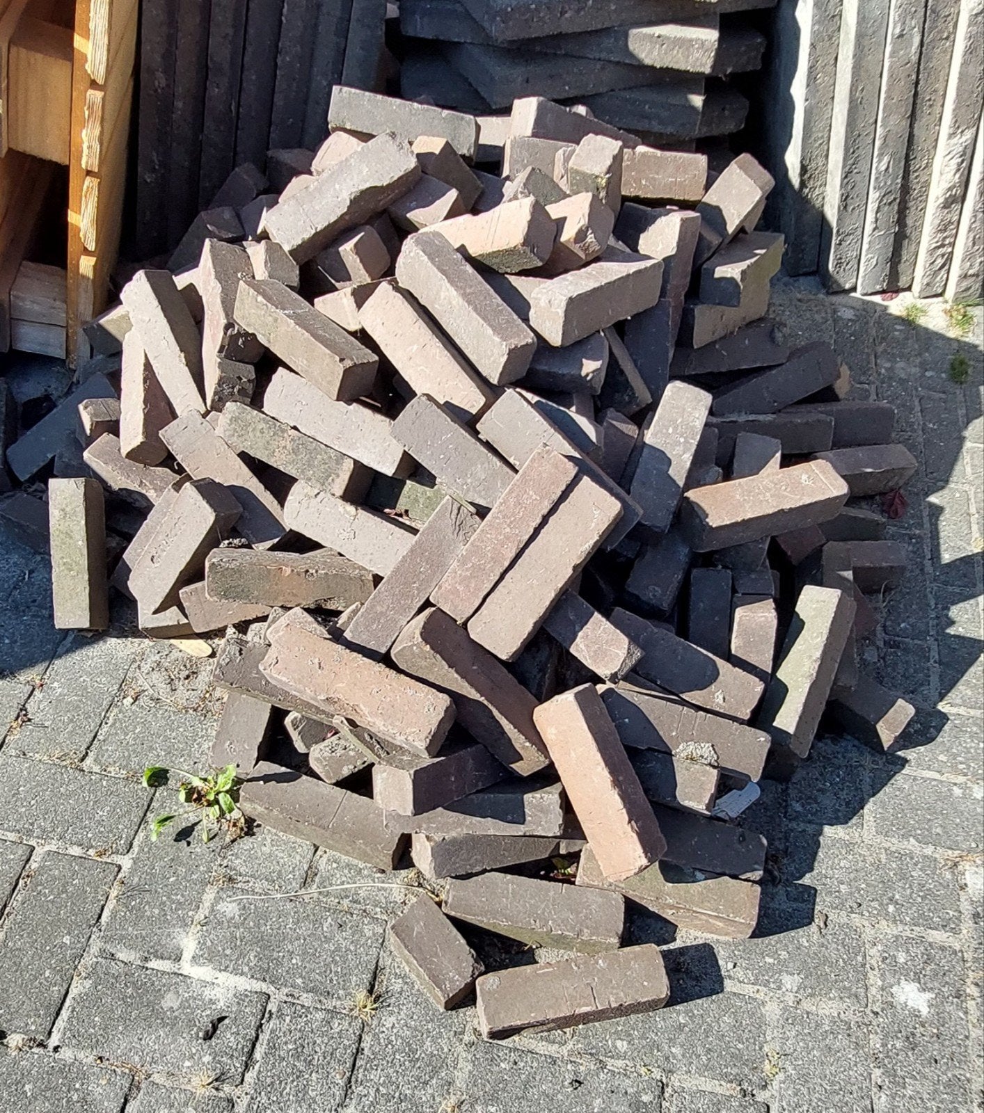 Gebakken waaltjes roodbruin 20x5cm - gratis afhalen, Ophalen, Klinkers