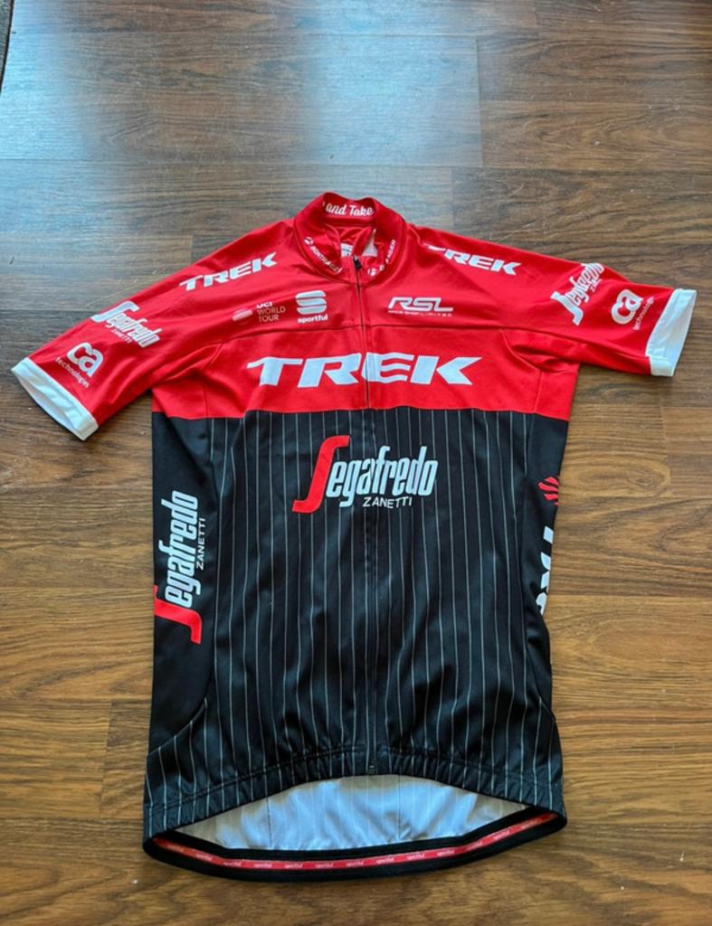 Sportful Trek Segafredo wielershirt maat M, Fietsen en Brommers, Fietsaccessoires | Fietskleding, Ophalen of Verzenden, Nieuw