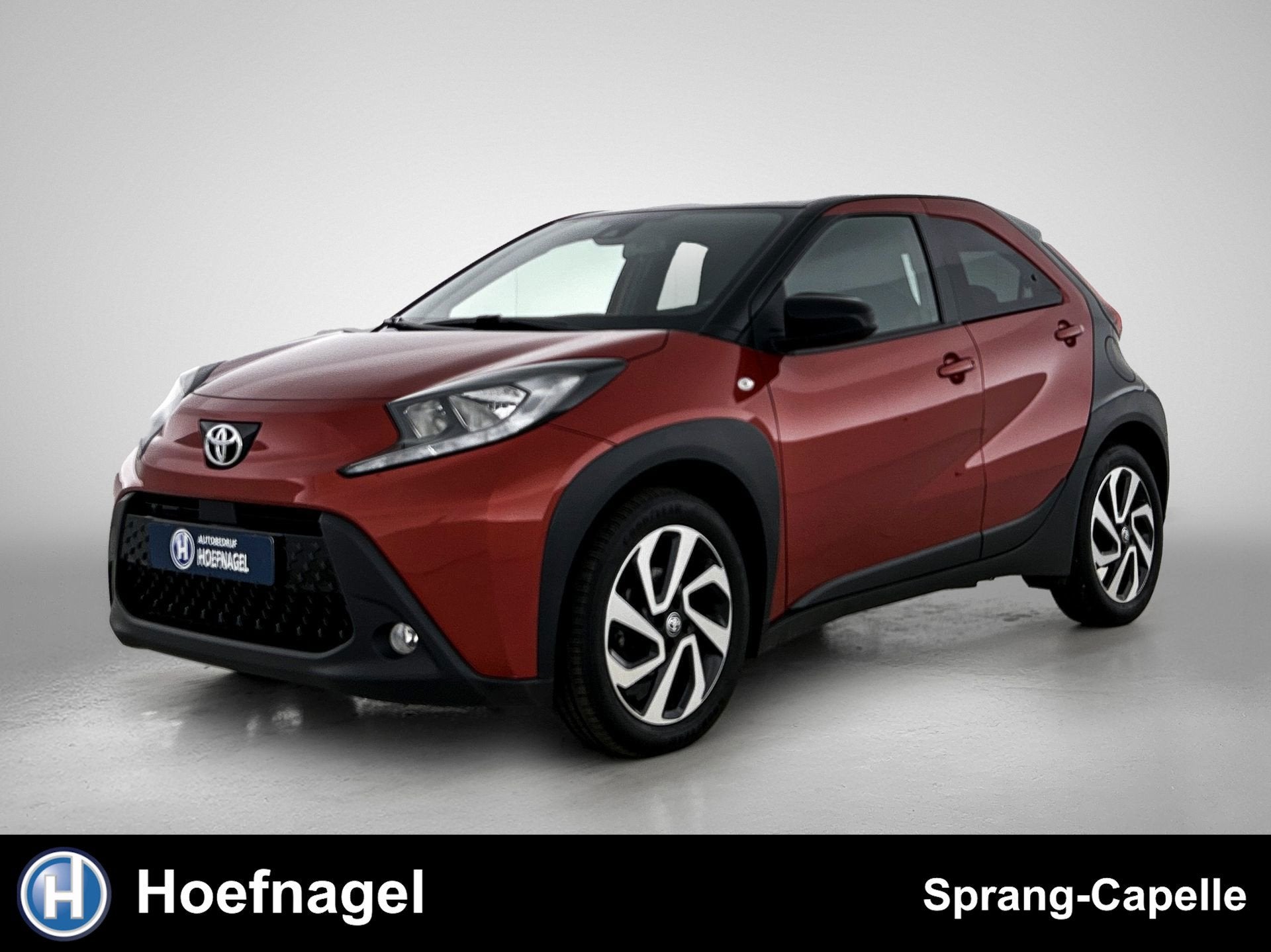 Toyota Aygo X 1.0 VVT-i MT Pulse | Camera | Cruise Control |, Auto's, Stof, Gebruikt, 4 stoelen, 3 cilinders