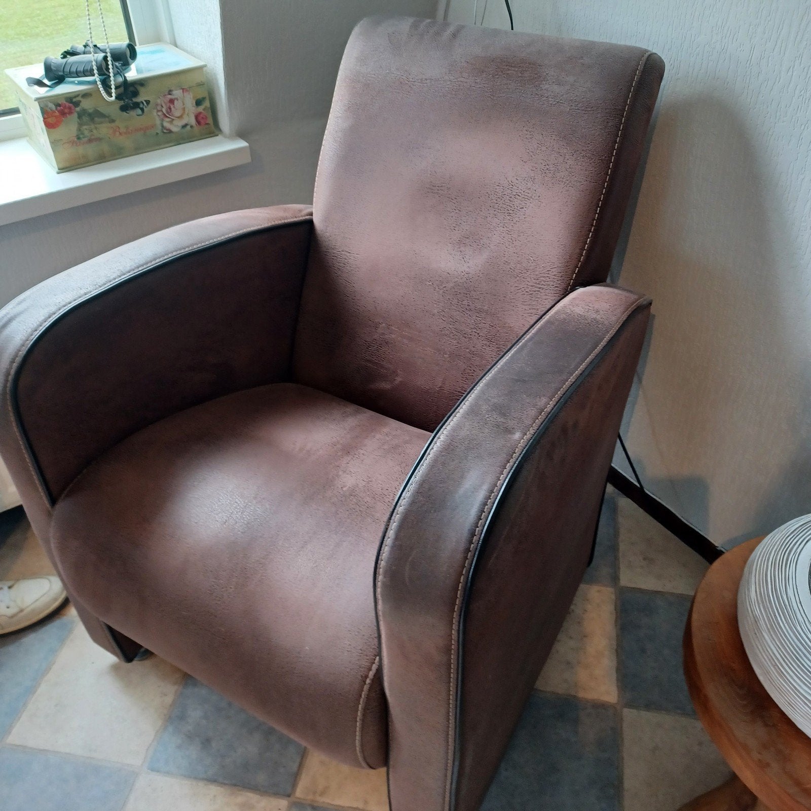 Comfortabele fauteuil - Bruin, zo goed als nieuw, Huis en Inrichting, Fauteuils, Ophalen, Modern, Comfortabel, 75 tot 100 cm, Zo goed als nieuw
