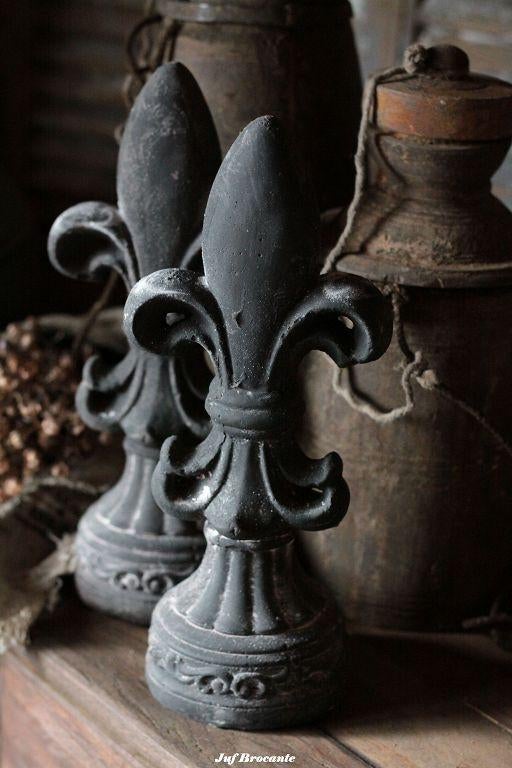Stenen ornament fleur de lis zwart, Www.jufbrocante.nl, Www.jufbrocante.nl, Nieuw, Ophalen of Verzenden