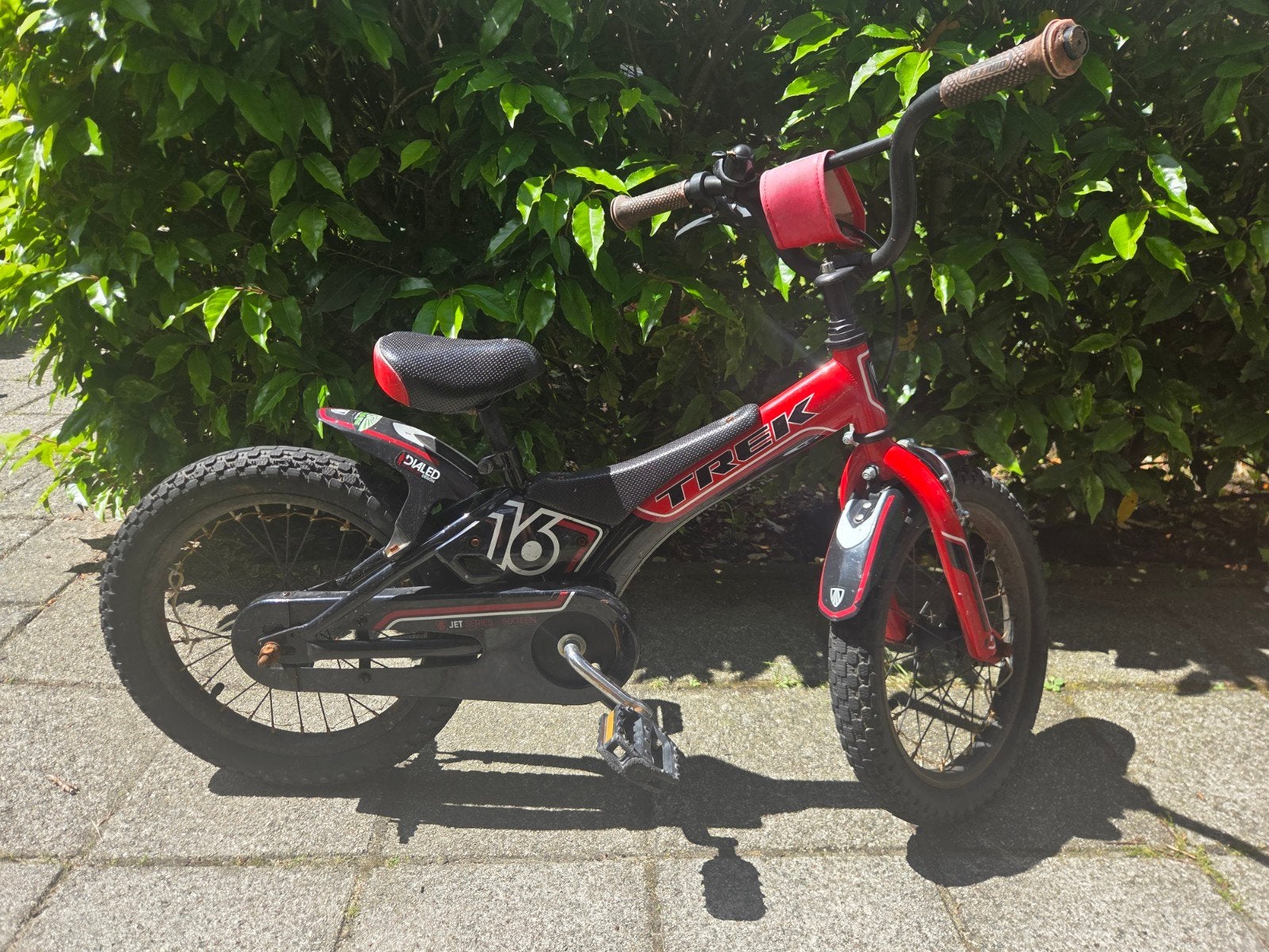 Trek kinderfiets 16 inch - Rood/Zwart, Fietsen en Brommers, Ophalen