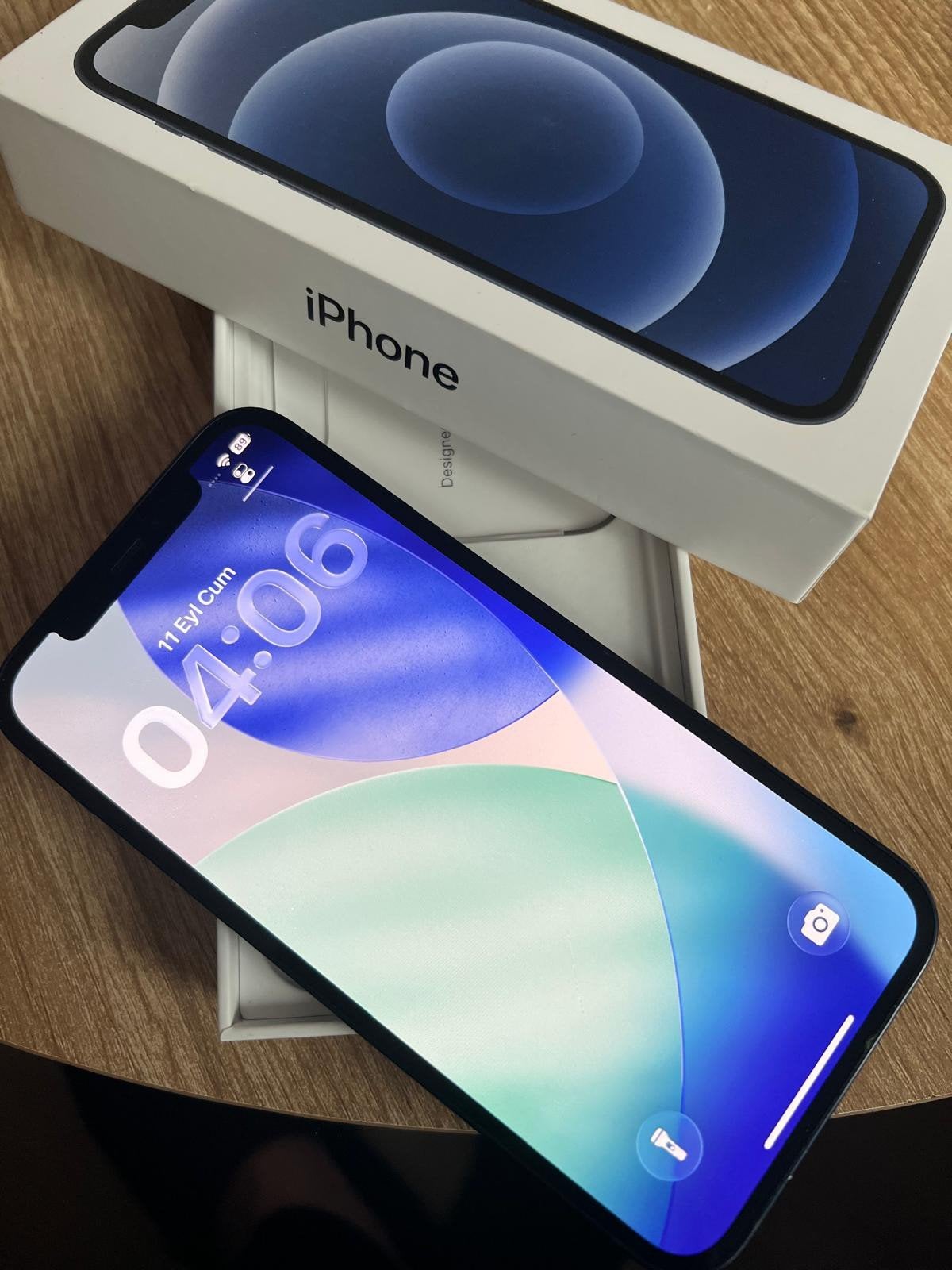 Foto 2 van iPhone 12 64 GB (Ruilen mogelijk)