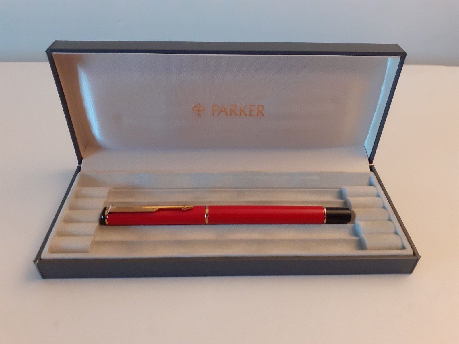 Parker 88 Rialto vulpen laque Chinees rood, Ophalen of Verzenden, Nieuw, Vulpen, Parker