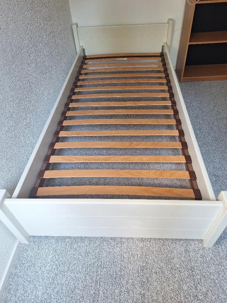 Bed 90 x 200 cm inclusief lattenbodem, Huis en Inrichting, Slaapkamer | Bedden, Ophalen, Gebruikt, 90 cm, Eenpersoons