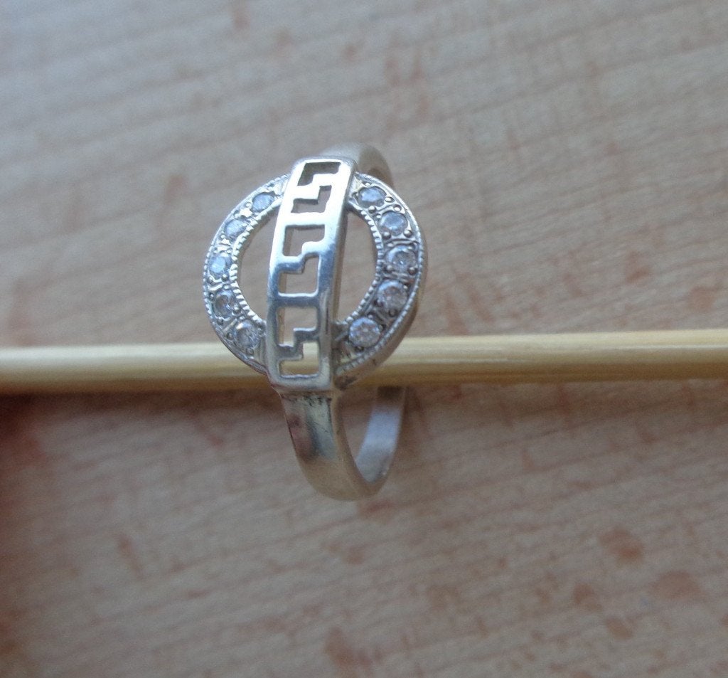 zilveren meander ring met heldere steentjes [174], Verzenden, Zo goed als nieuw, 17 tot 18, Dame