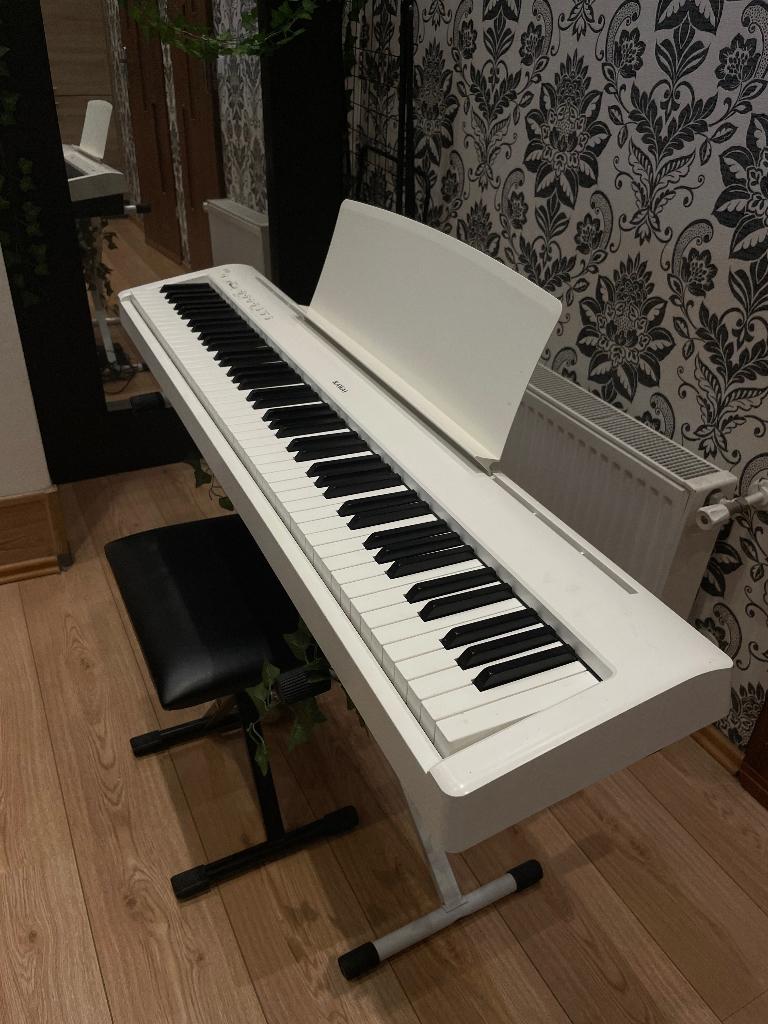 Kawai ES110 White Digital Piano + Stool, Stand, Pedal, Bag, Muziek en Instrumenten, Keyboards, Zo goed als nieuw, 88 toetsen, Overige merken