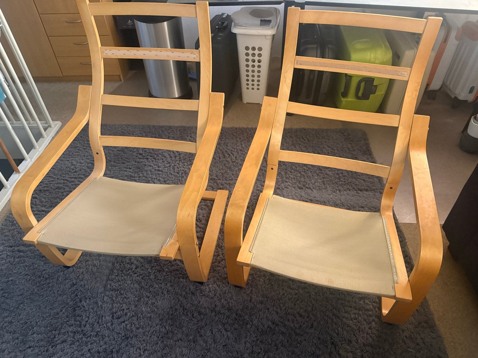 2x Houten stoelen met stoffen zitting, Huis en Inrichting, Stoelen, Ophalen, Gebruikt, Twee, Overige kleuren