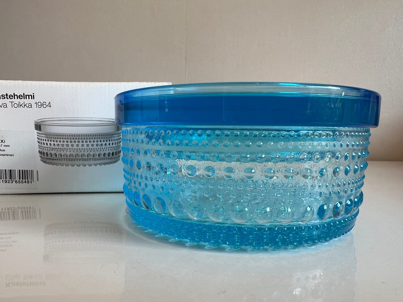 Nieuw  doos Iittala Kastehelmi Voorraadpot Deksel Light Blue, Schaal, Rond, Nieuw, Ophalen of Verzenden