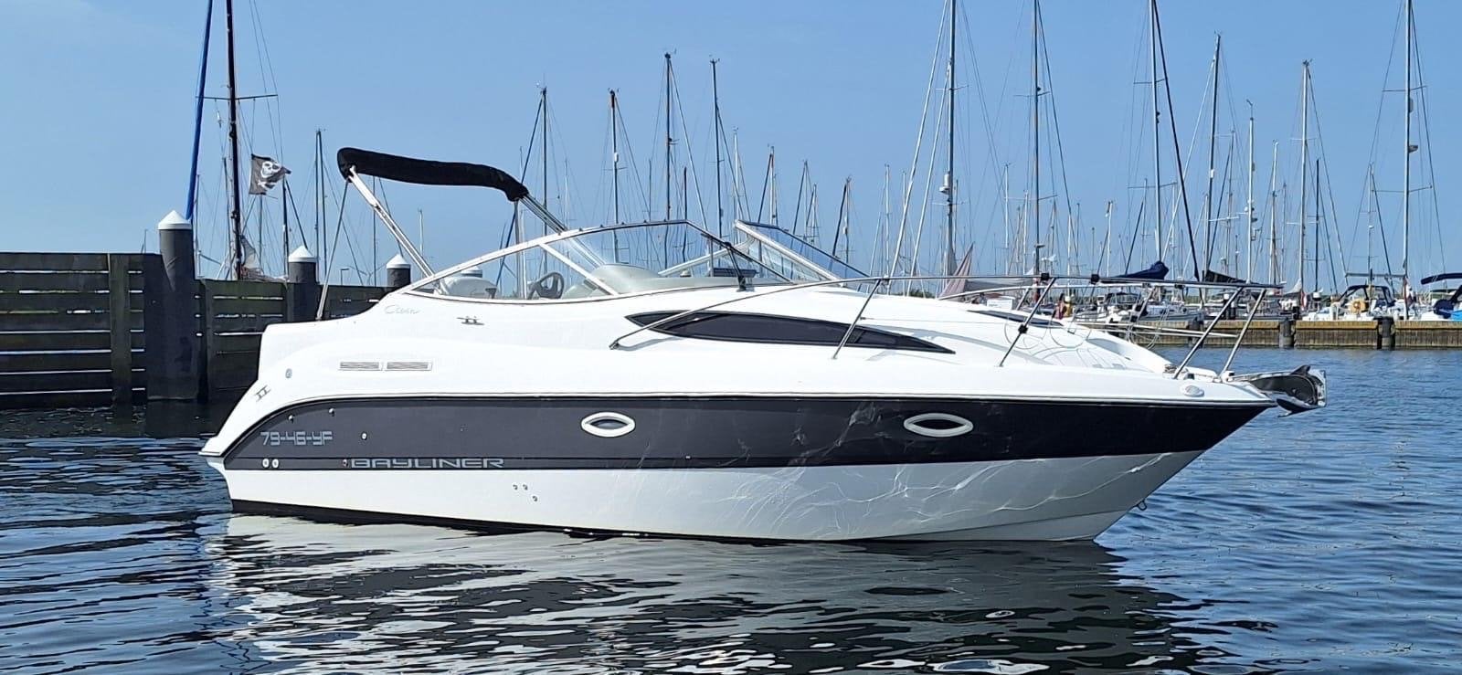 BAYLINER 2655 CIERA WIDE BODY 2001!!, Gebruikt, Ophalen of Verzenden, 260 pk, Bayliner