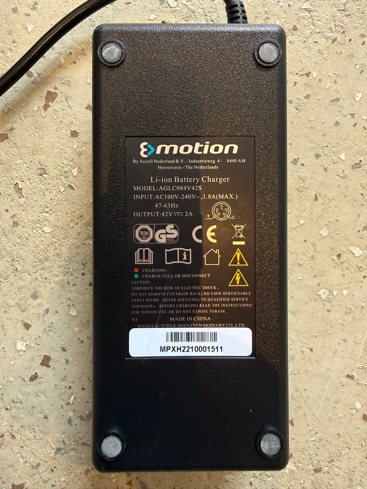Phylion Li-Ion Acculader 42V/2A voor E-bike, Verzenden, Nieuw