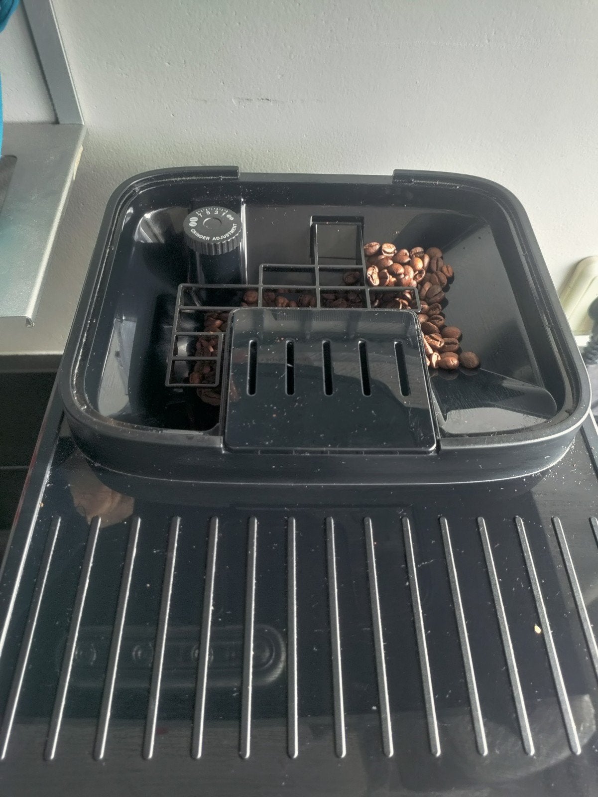 Foto 5 van De’Longhi Magnifica Evo met LatteCrema – zo goed als nieuw