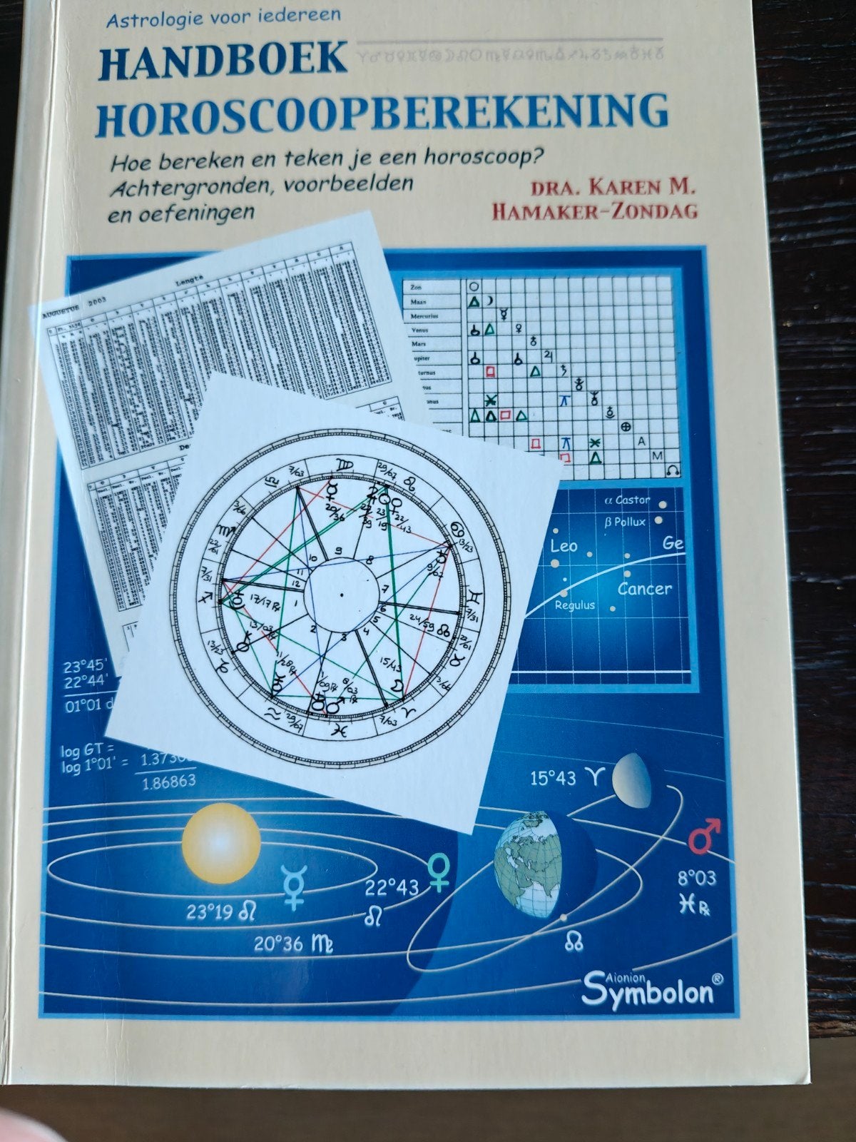 Handboek Horoscoopberekening - Astrologie voor iedereen, Ophalen of Verzenden, Zo goed als nieuw, Instructieboek