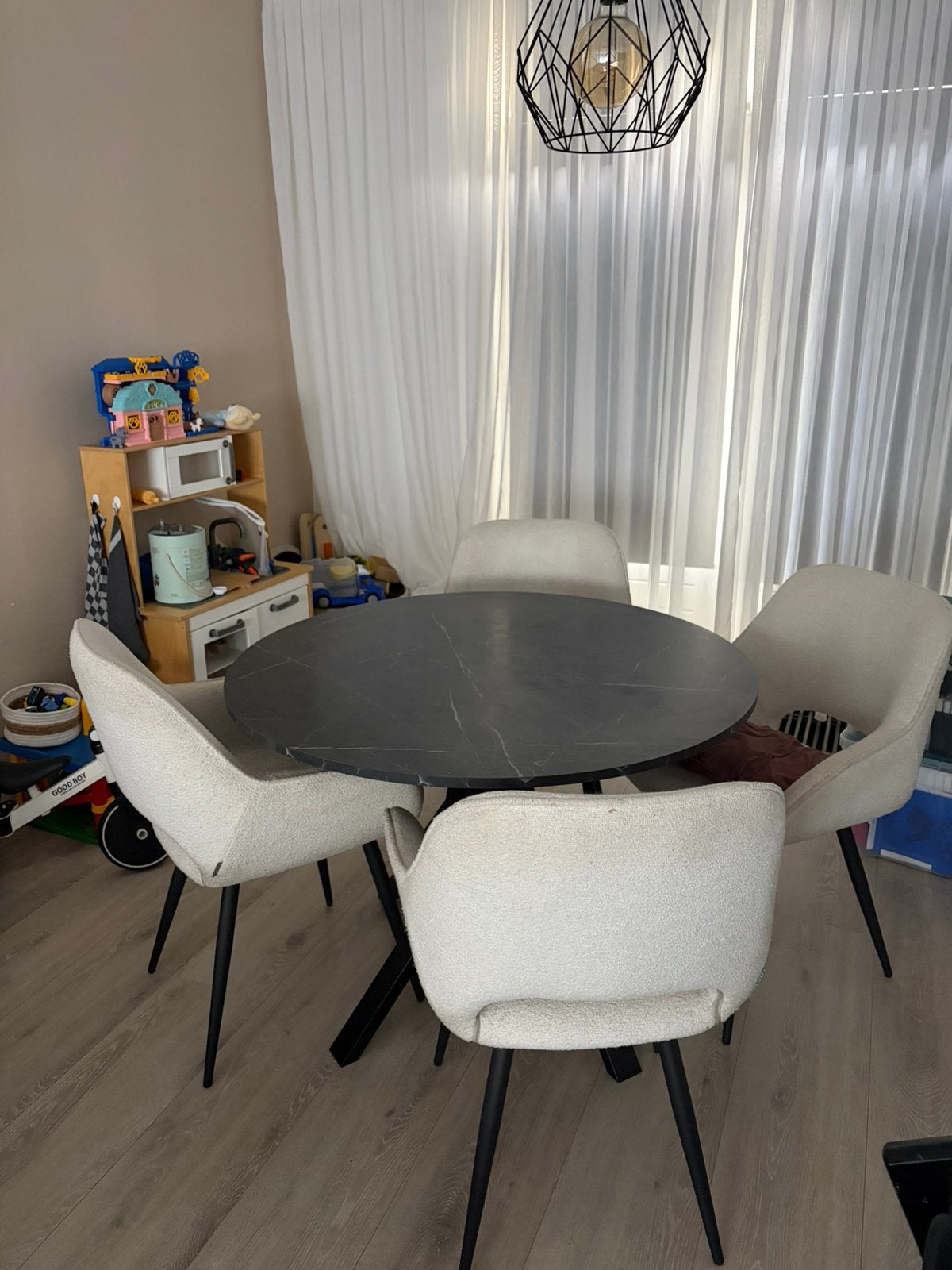 Eettafel rond zwart, Huis en Inrichting, Tafels | Eettafels, Ophalen, Gebruikt, Vier personen