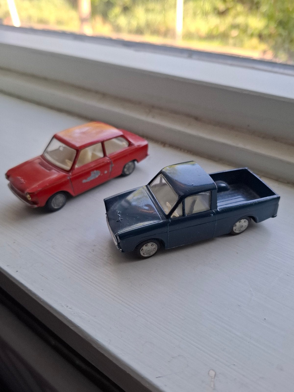 Twee vintage DAFs van Lion Toys: DAF 44 en DAF pick-up, Ophalen, Gebruikt