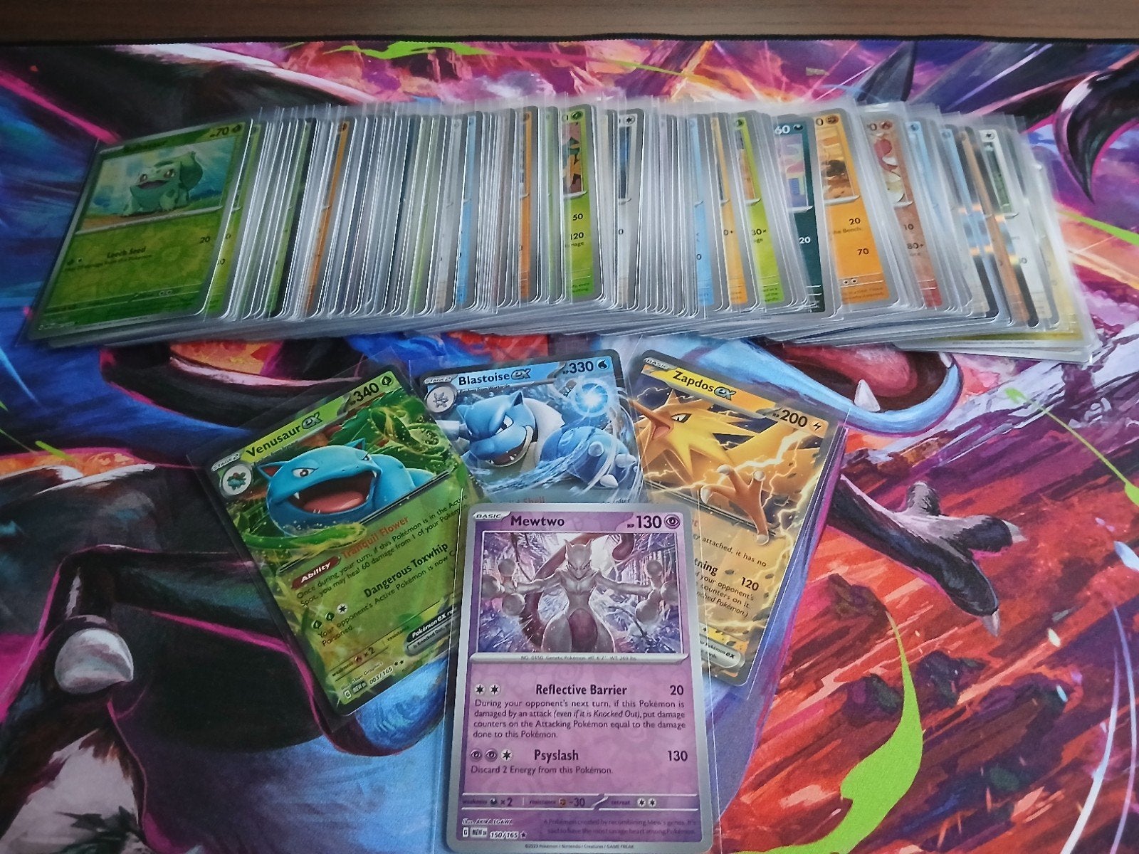+/- 100 Diverse  Scarlet&Violet 151 Pokémon kaarten ., Verzenden, Nieuw, Losse kaart, Foil
