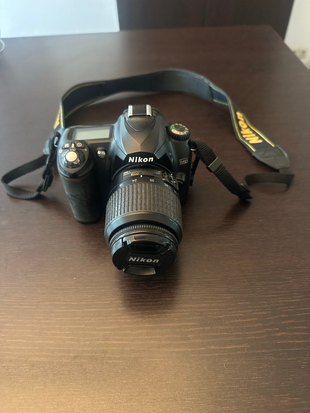 Nikon D50 Spiegelreflexcamera met 2 lenzen en accessoires, Ingebouwde flitser, Gebruikt, Spiegelreflex, Ophalen of Verzenden