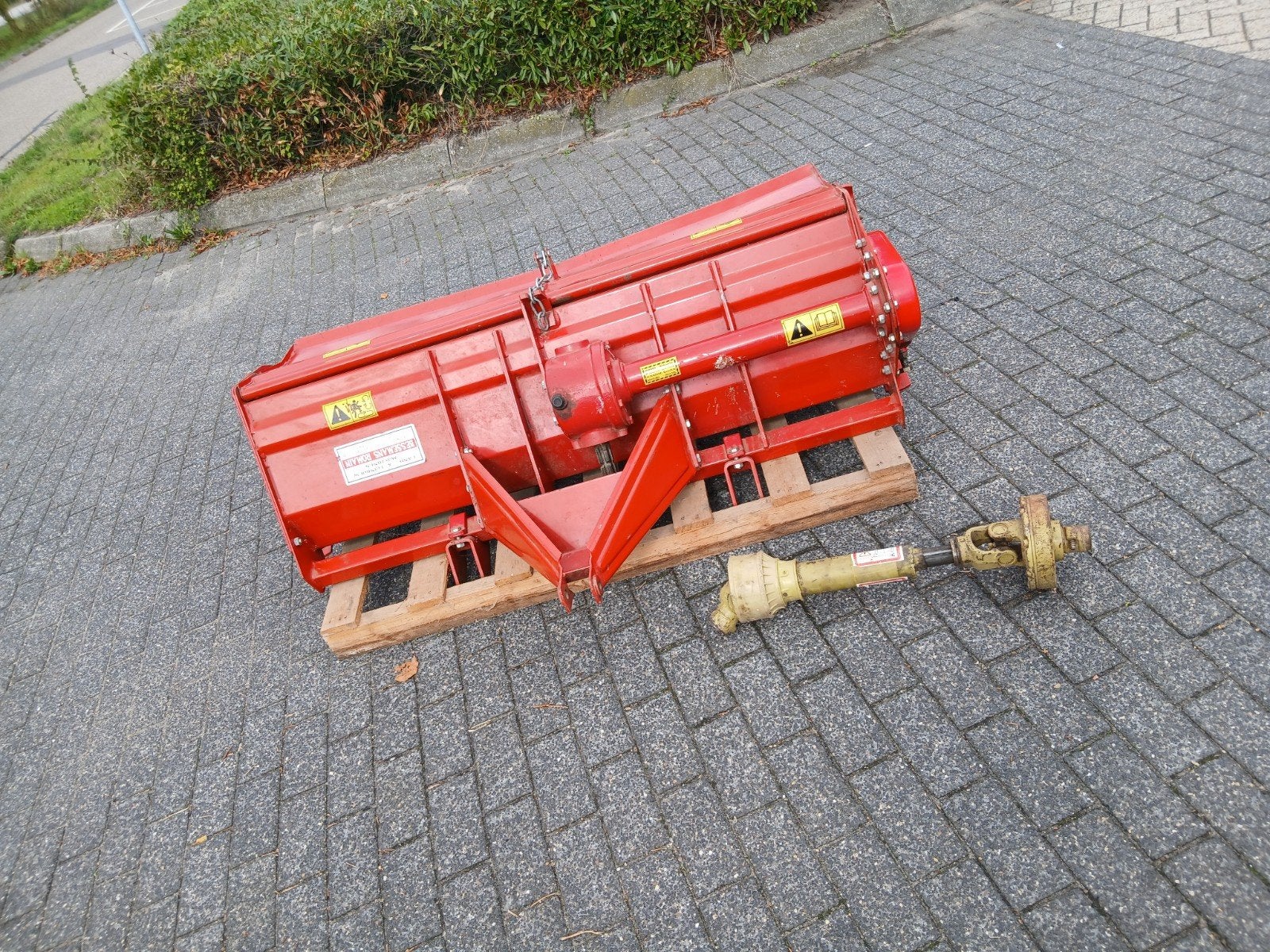 Caroni EL 1400 Grondfrees met nette beitels, Ophalen, Akkerbouw, Grondbewerking