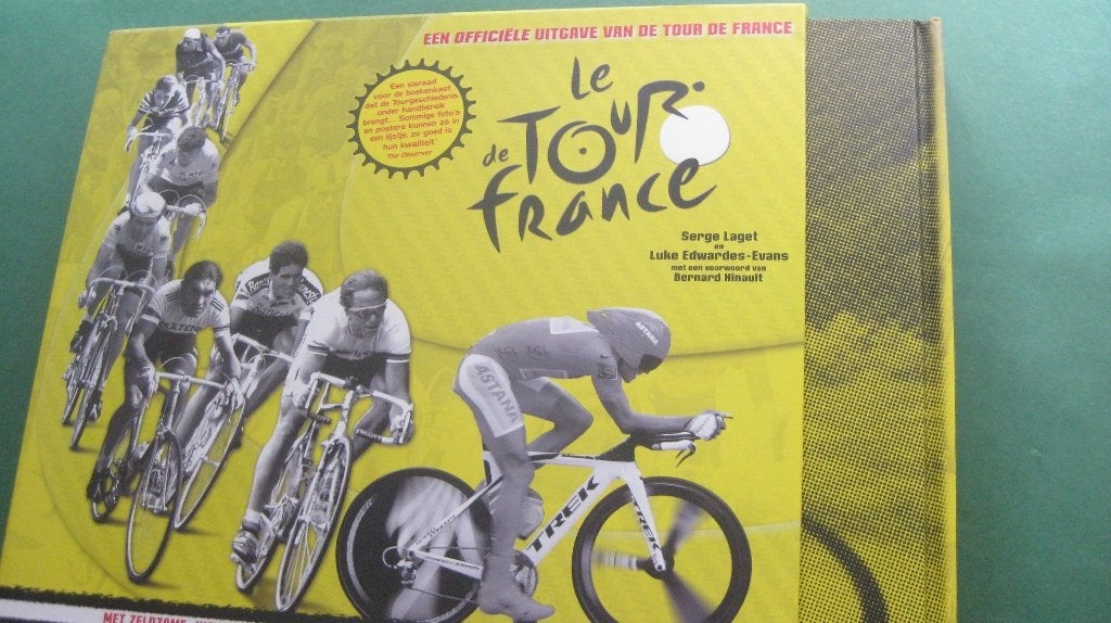 Serge Laget - De Tour de France, Ophalen of Verzenden, Zo goed als nieuw, Lopen en Fietsen