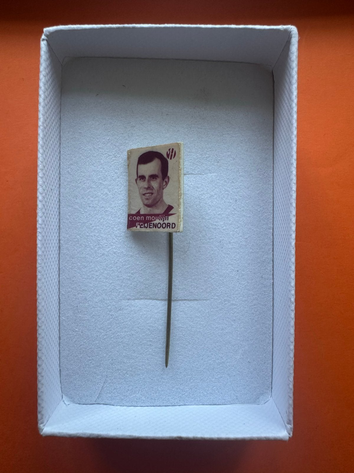 Vintage Speldje Coen Moulijn Feyenoord, Verzamelen, Ophalen of Verzenden, Gebruikt, Sport, Speldje of Pin