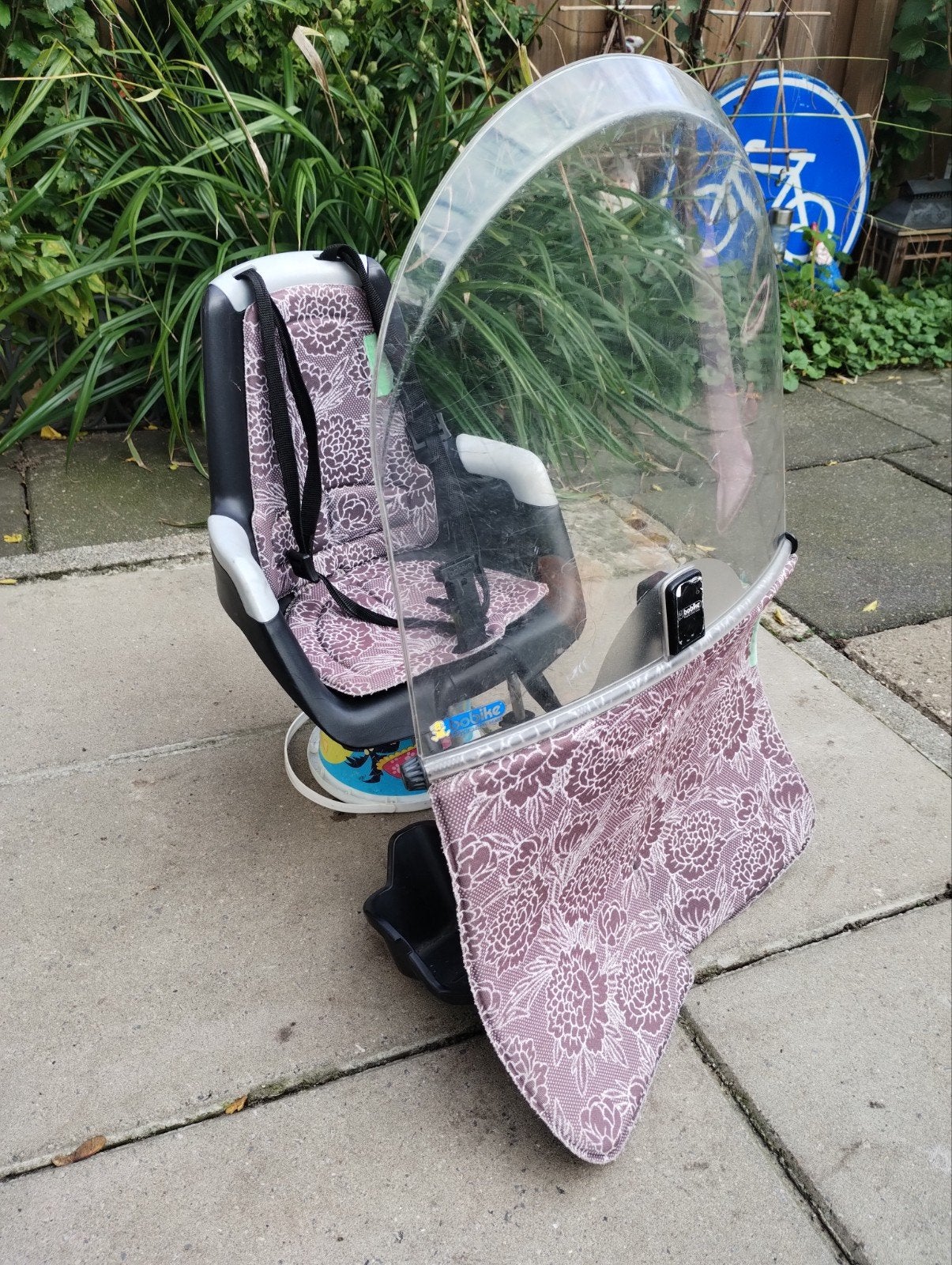 Bobike Mini+ Fietsstoeltje Voor + Windscherm | Complete Set, Ophalen, Bobike voorzitje, Gebruikt, Voetsteuntjes