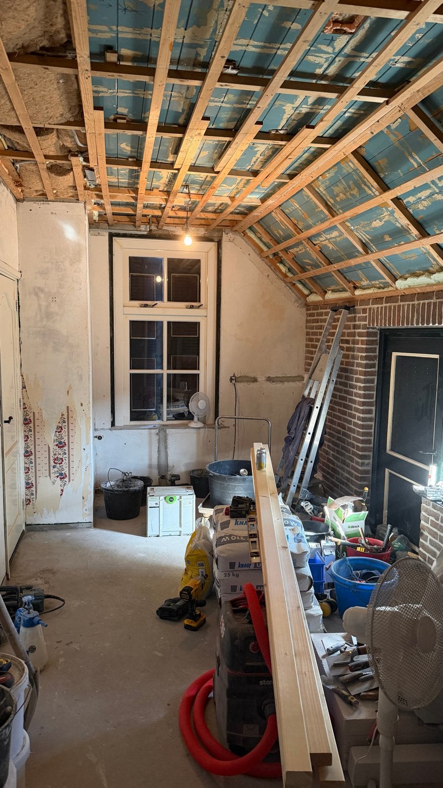 Stucadoor gevraagd 20 m2 korte termijn in welsum overijssel